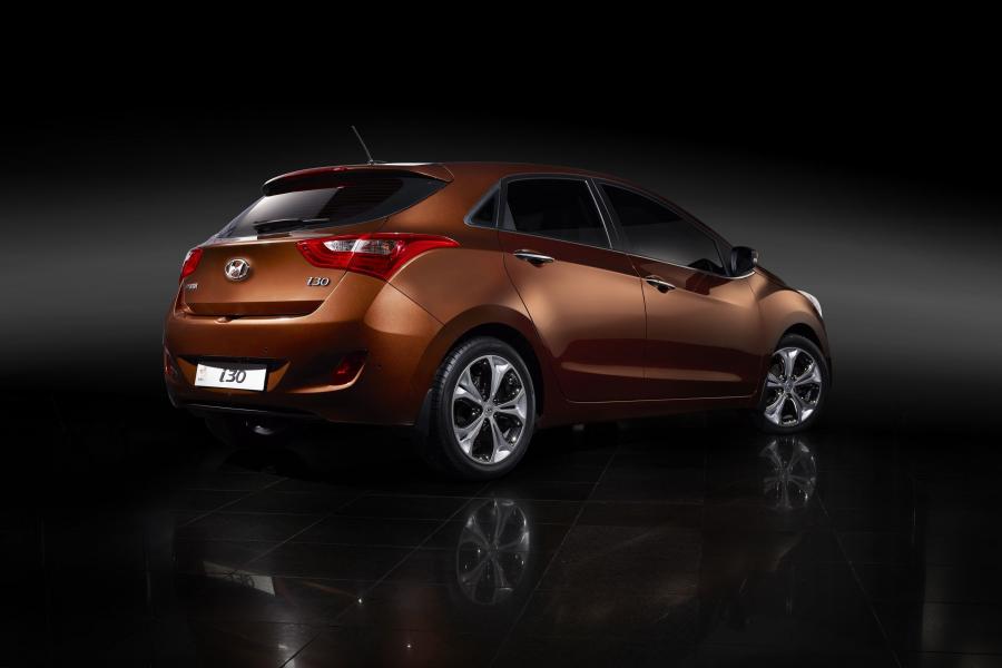  Hyundai i30 5-Door 2012 года  (фото 32 из 76)